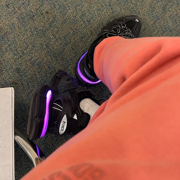 balenciaga track led with receipt on the box straight frm saks - Picture 7 of 8